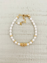 Charger l'image dans la galerie, Bracelet Lucette en perle blanche