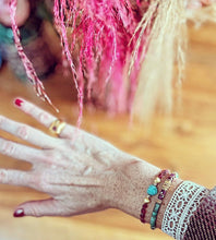 Charger l'image dans la galerie, Bracelet Eliette émeraude et ruby