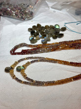 Charger l'image dans la galerie, Collier Jeannette saphir de tundra
